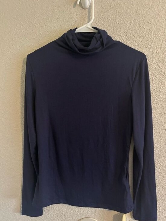 Tops - Navy Blue Women's Top🎇